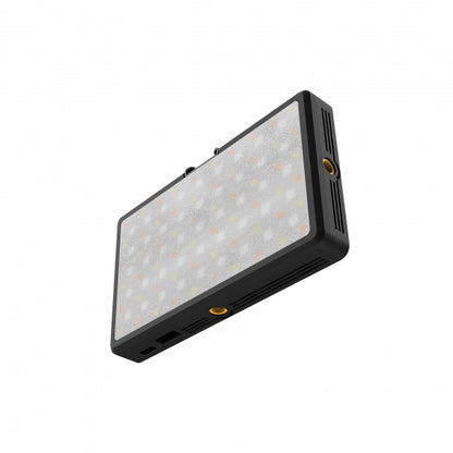 COLBOR - PL8R RGB on-camera light 5,8W