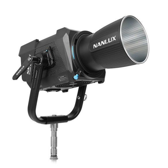 NANLUX - Evoke 900C Spot Light with FL-35YK Fresnel Lens and Flight Case